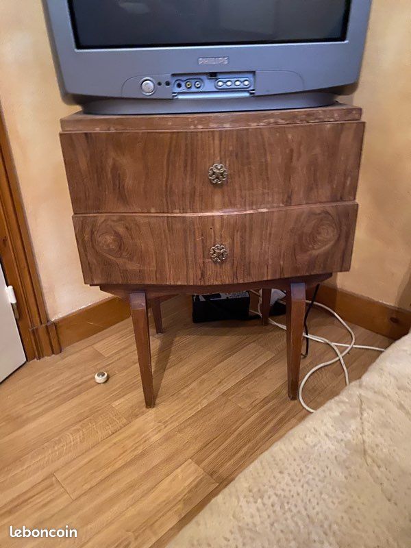 Table de chevet (image 1)