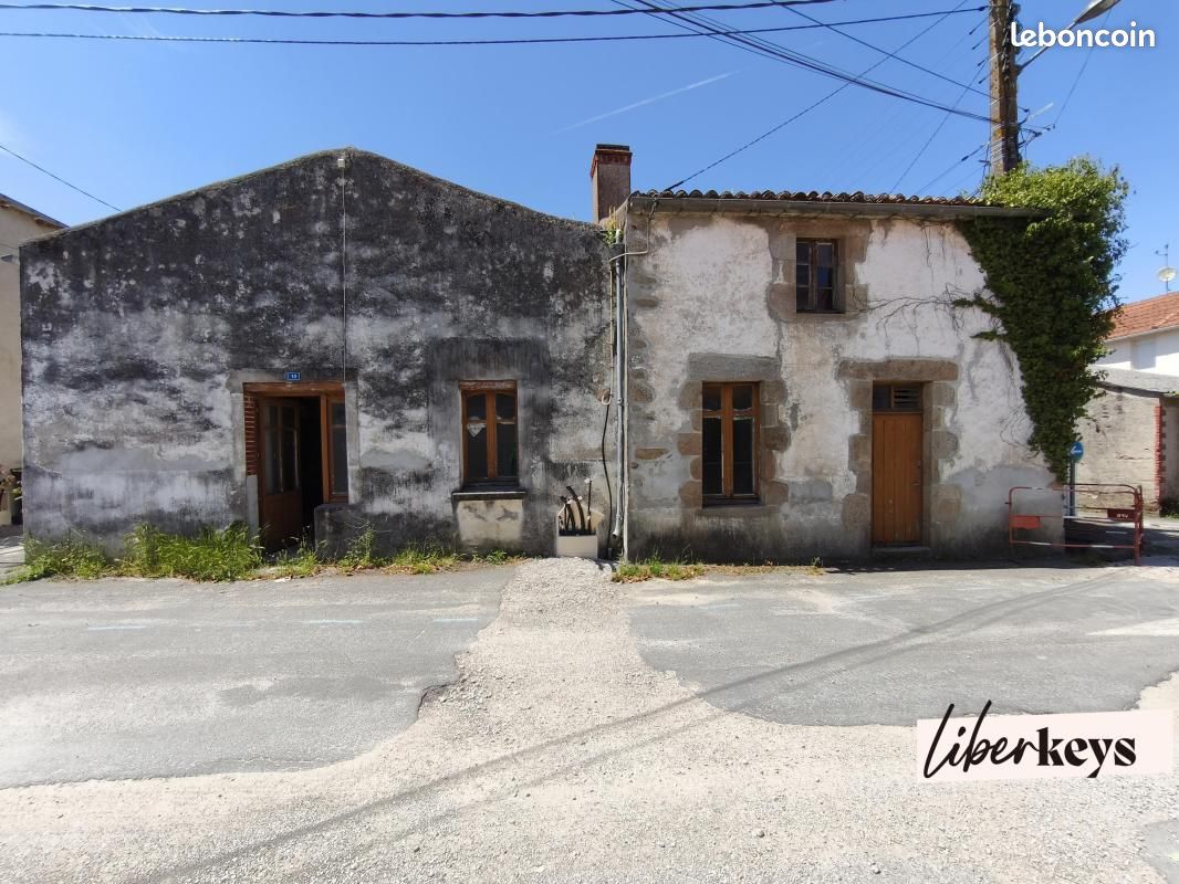 Maison 100 m² · à Saint-Hilaire-de-Clisson · 100 m² · 92 500 €