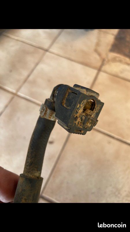Tuyau durite carburant 250 YZF 14-18 (image 3)