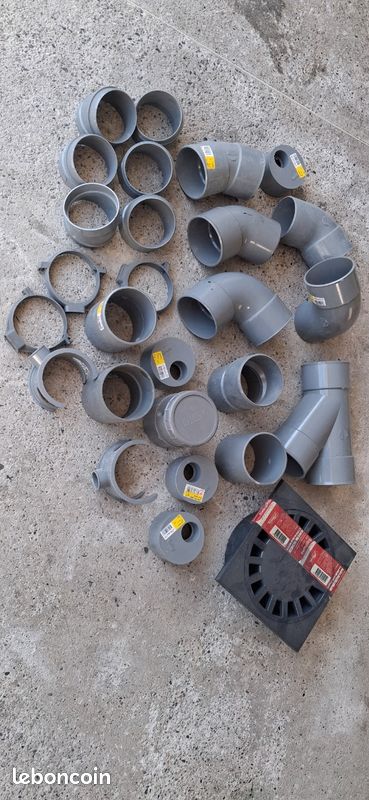Lot Raccords Pièces pvc 100 (image 1)