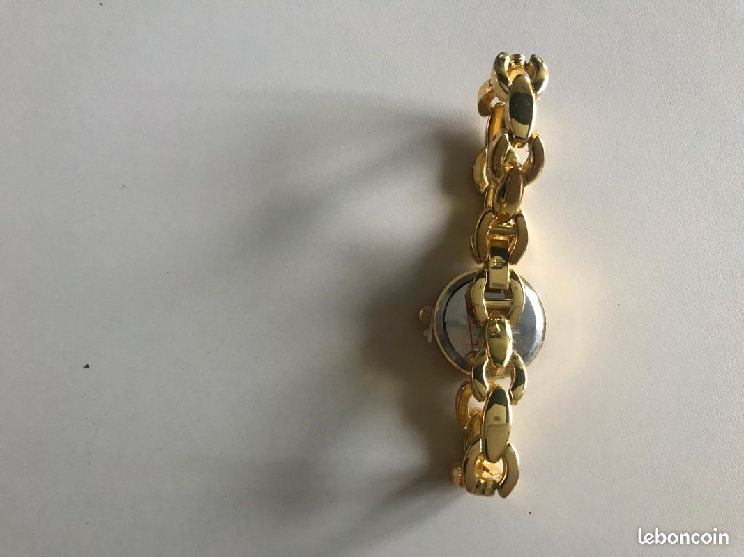 Montre à quartz carrée en acier inoxydable pour femme, simple et