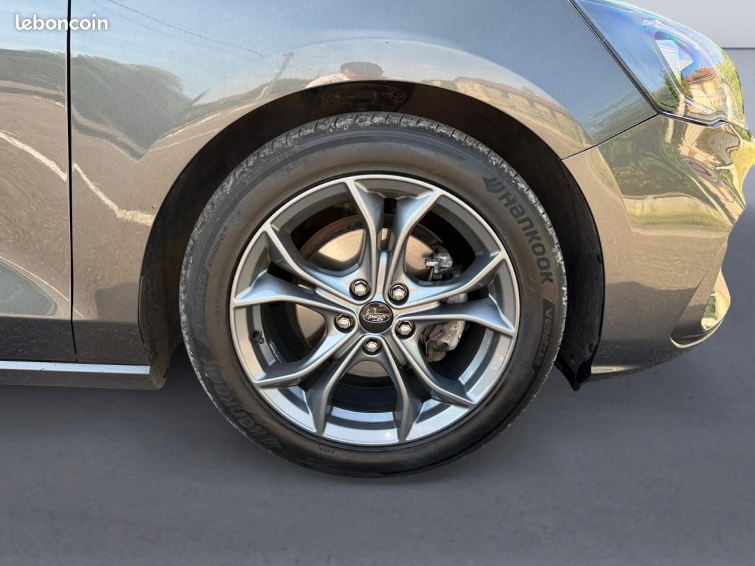 Ford Focus IV 1.0 ECOBOOST 125 S&S ST-LINE (image 15)