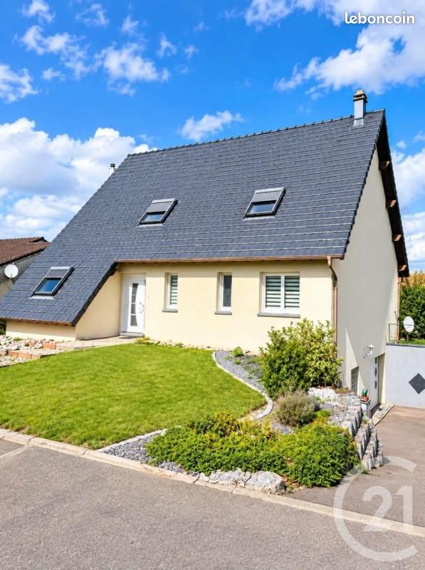 Maison 5 pièces 135 m² · à Adelange · 135 m² · 252 000 €