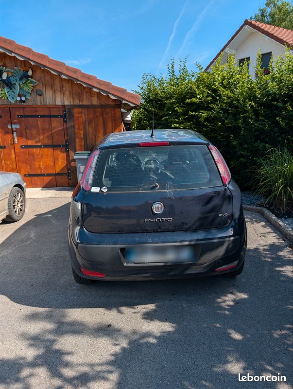 Vend fiat Punto (image 2)