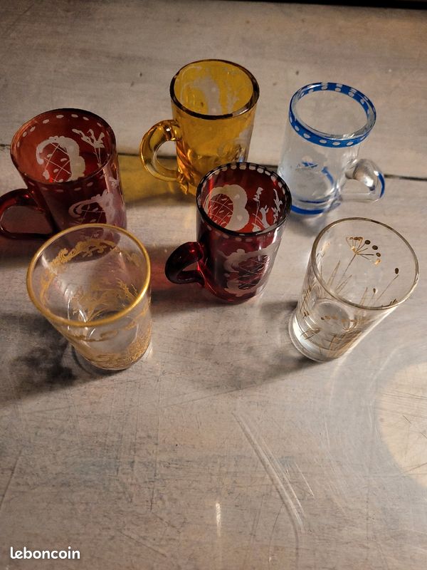 6 Verres a liqueur anciens (image 1)