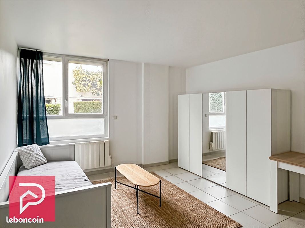 Appartement 1 pièce 25 m² · à Beaumont-le-Roger · 25 m² · 405 €