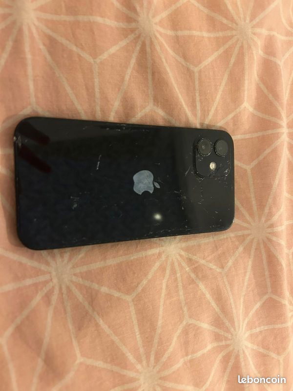 Iphone 12 (image 5)