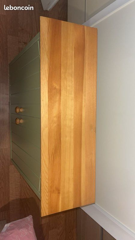 Meuble salle de bain vert suspendu (image 3)
