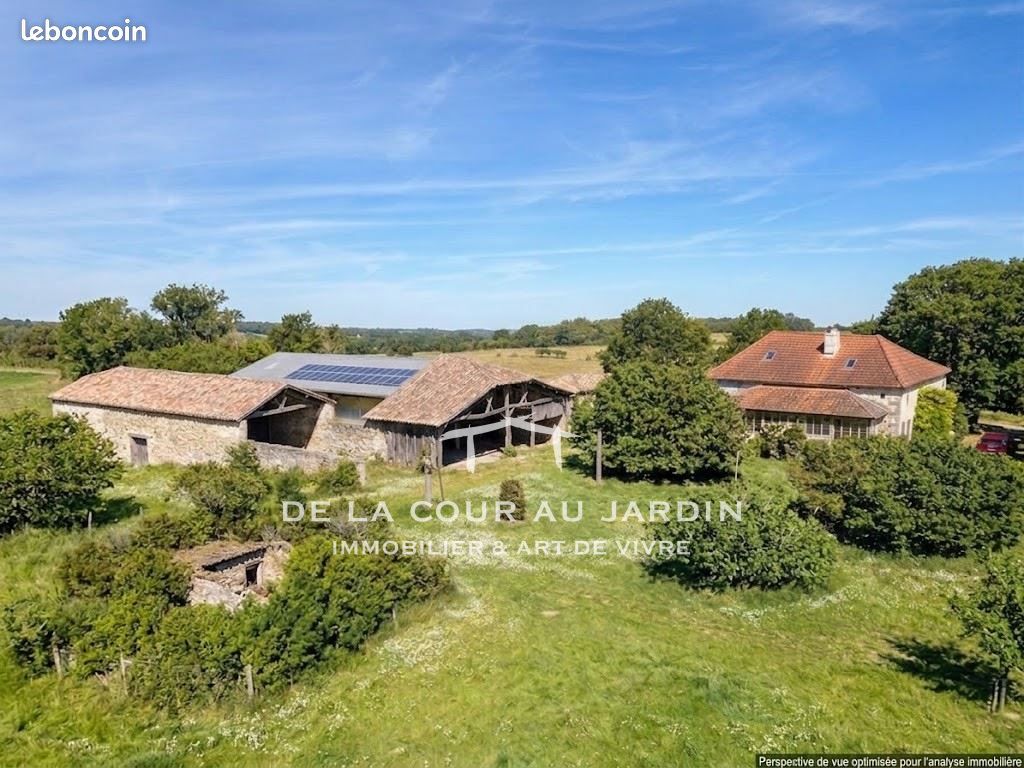 Maison 6 pièces 142 m² · à Montaigu-de-Quercy · 142 m² · 424 000 €