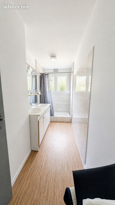 Reste 1 chambre en Colocation neuve à Rennes-5 chambres 2 salles de bain-Metro Gayeulles (image 2)