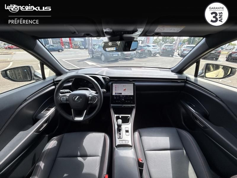Lexus LBX 1.5 136ch Emotion 2WD (image 2)