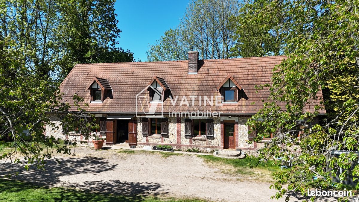 Maison 4 pièces 135 m² · à Sainte-Marie-des-Champs · 135 m² · 335 000 €