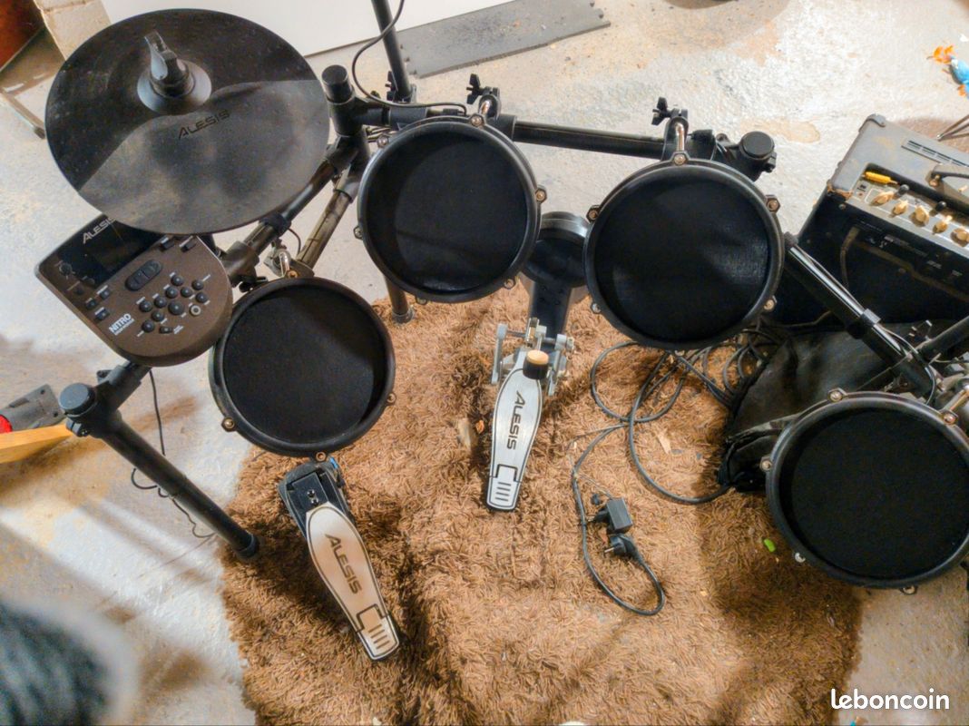 Batterie électronique Alesis Nitro Drum Module + tabouret (image 5)