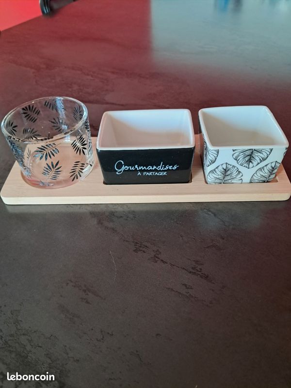 Set à petits ramequins (image 1)