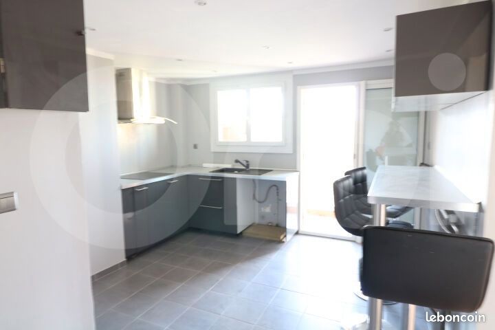 Appartement 3 pièces 77 m² · à Marseille · 77 m² · 970 €/mois