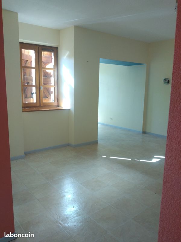 Appartement 4 pièces 80 m² · à Pailhès · 80 m² · 490 €/mois