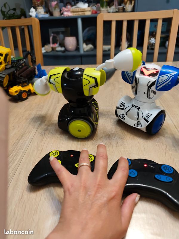 Test : robots Kombat YCOO, combat télécommandé écoresponsable