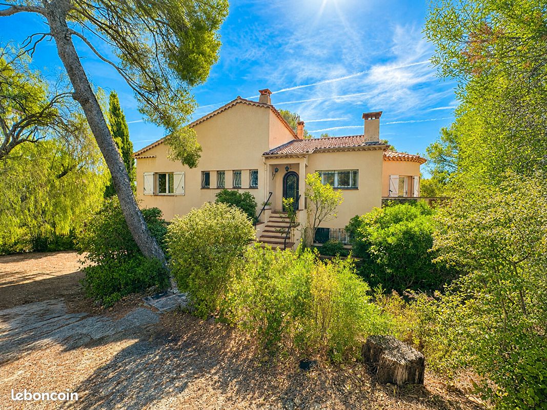 Maison 6 pièces 160 m² · à Saint-Raphaël · 160 m² · 714 000 €