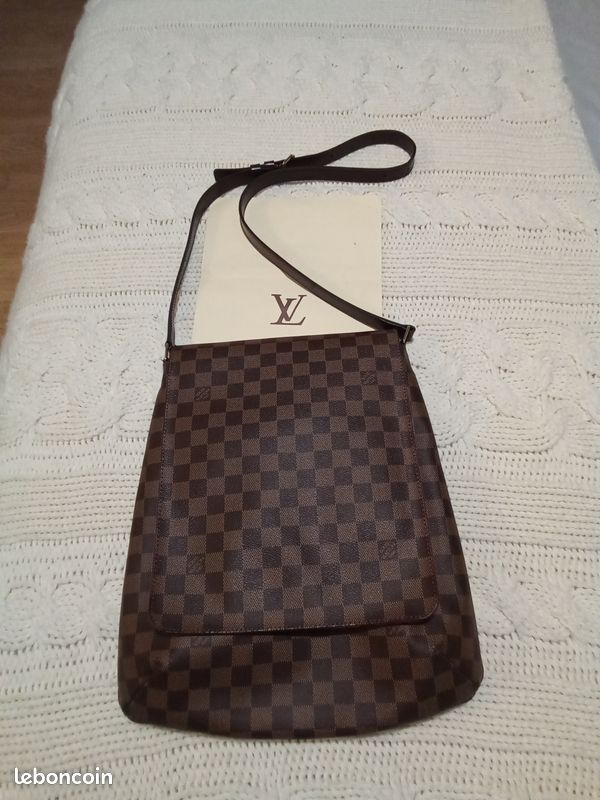 Besace Louis Vuitton (image 1)
