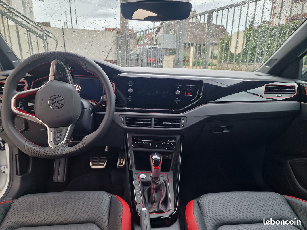 Volkswagen polo 2.0 tsi 207 dsg7 gti edition 25 (image 3)