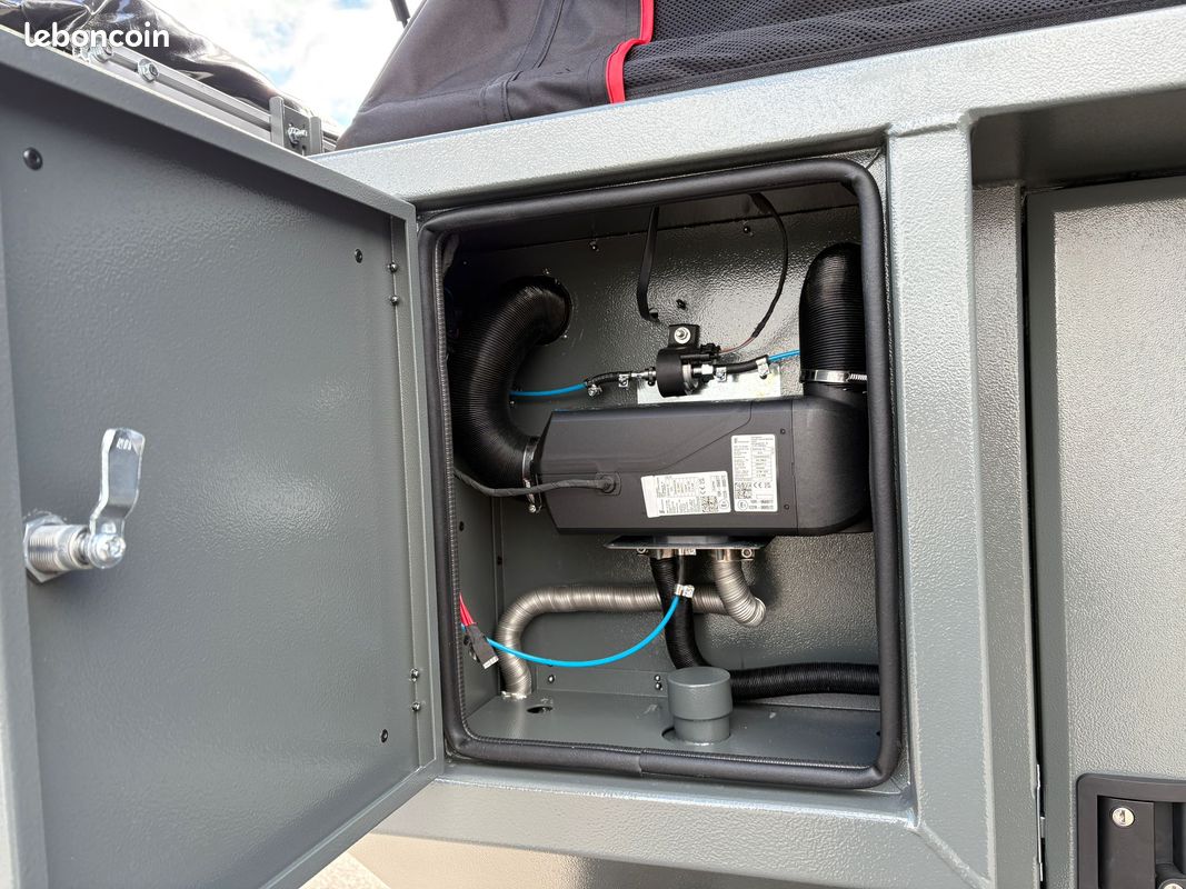 Cellule Pickup Decamp SmallBox – Compacte, légère, et ultra bien isolée - Cellule Camper 4x4 (image 9)