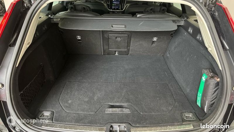 Volvo V60 B4 197ch Plus Style Dark DCT 7 (image 14)