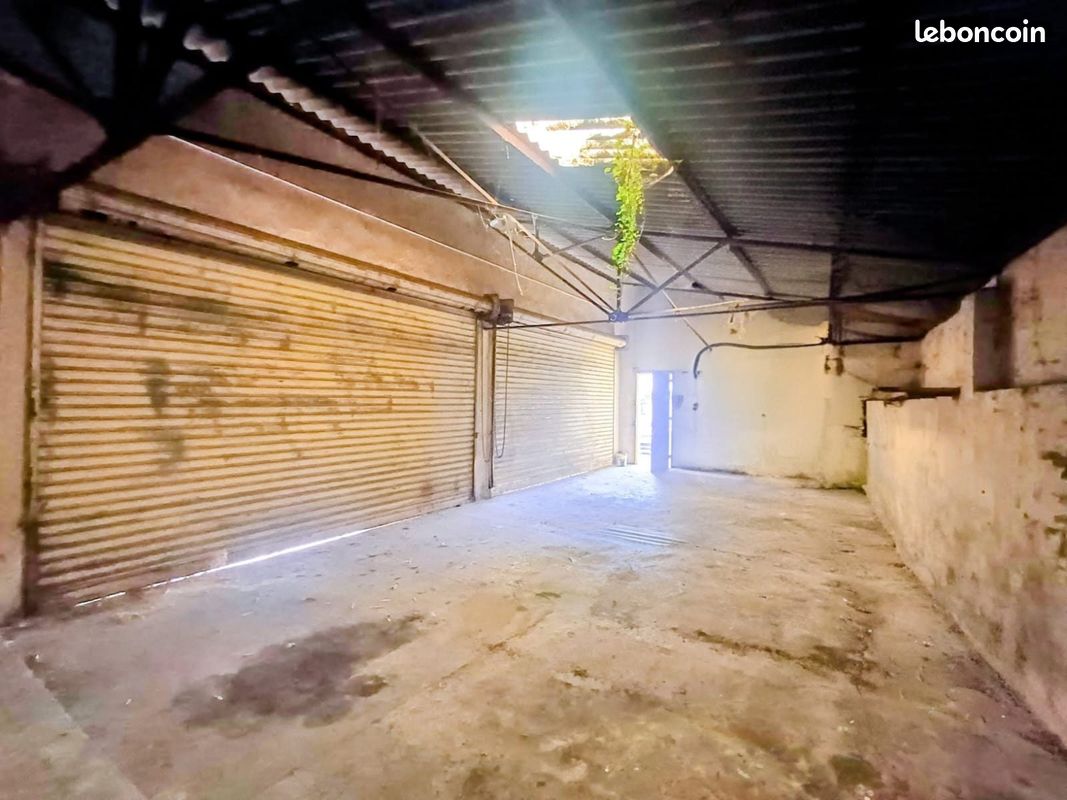 Parking 124 m² · à Pau · 124 m² · 113 000 €