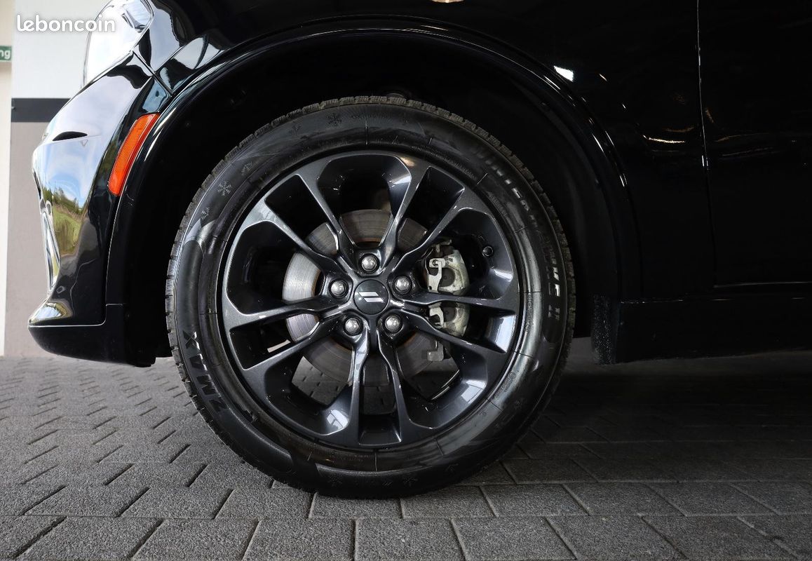 Dodge DURANGO SXT Plus AWD V6 3.6 309 ch – 7 places – Caméra – Attelage – R20 (image 10)