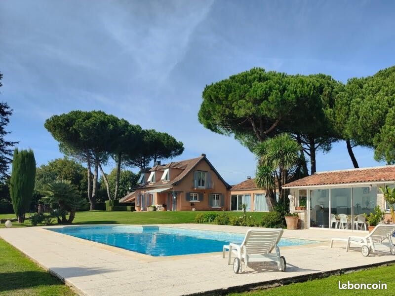Maison 6 pièces 130 m² · à Nantheuil · 130 m² · 545 000 €