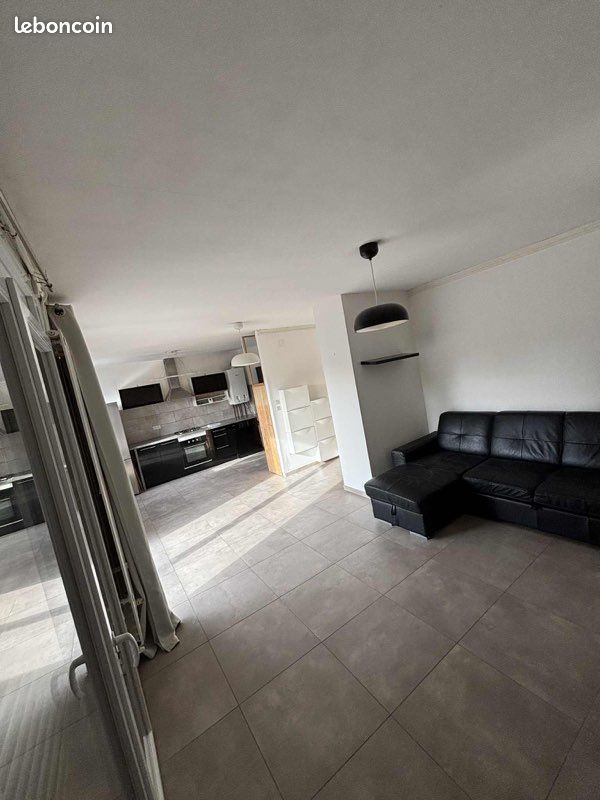 Appartement 2 pièces 52 m² · à Rive-de-Gier · 52 m² · 85 000 €