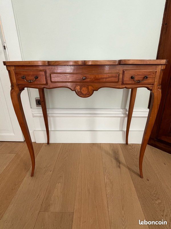Coiffeuse style Louis XV datant du début du XXeme siècle (image 1)