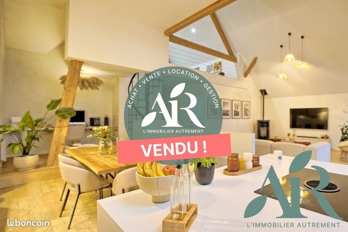 Loft 5 pièces 216 m²