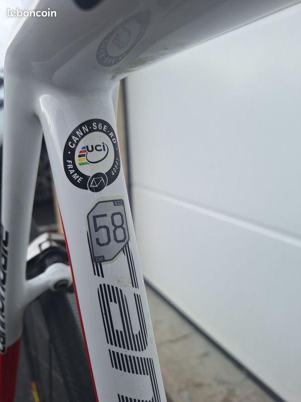 Velo course cannondale léger (image 2)