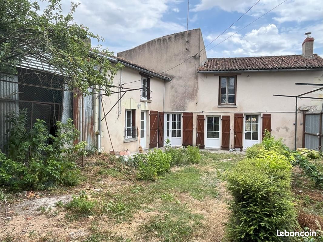 Maison 5 pièces 110 m² · à Chalais · 110 m² · 49 500 €