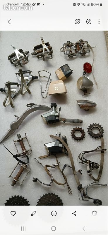 Pièces de vélo rétro vintage neuves dans leur boîte