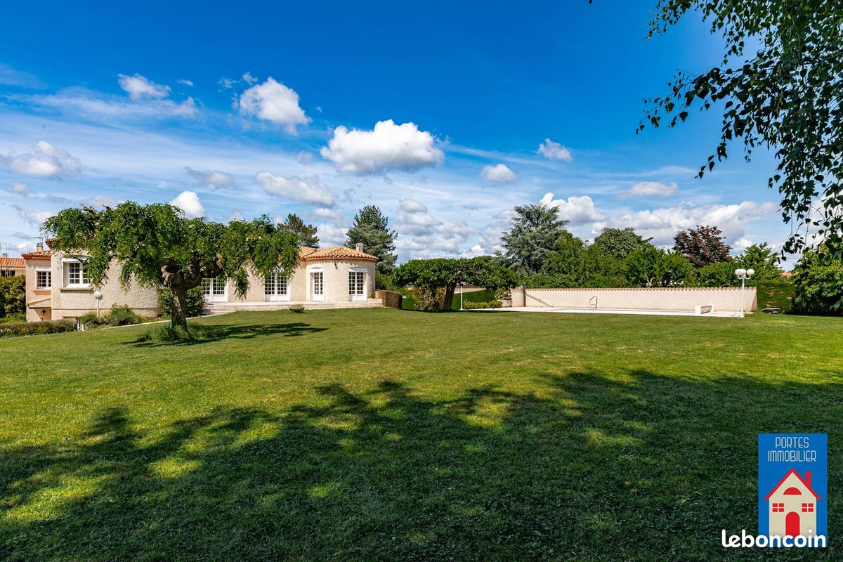 Maison 11 pièces 266 m² · à Albi · 266 m² · 728 000 €