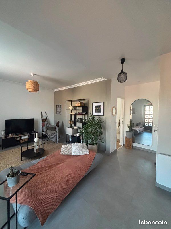 Maison 6 pièces 130 m² · à Noisy-le-Grand · 130 m² · 2 600 €