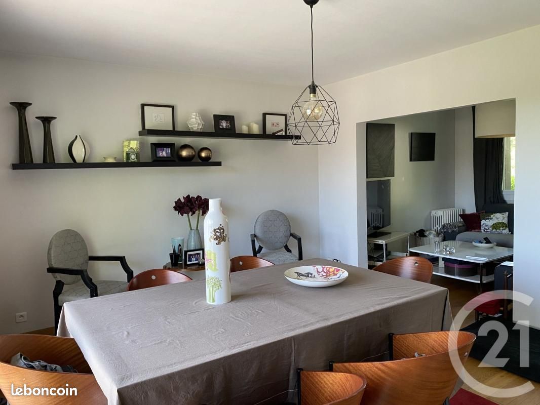 Maison 7 pièces 145 m² · à Donneville · 145 m² · 365 000 €