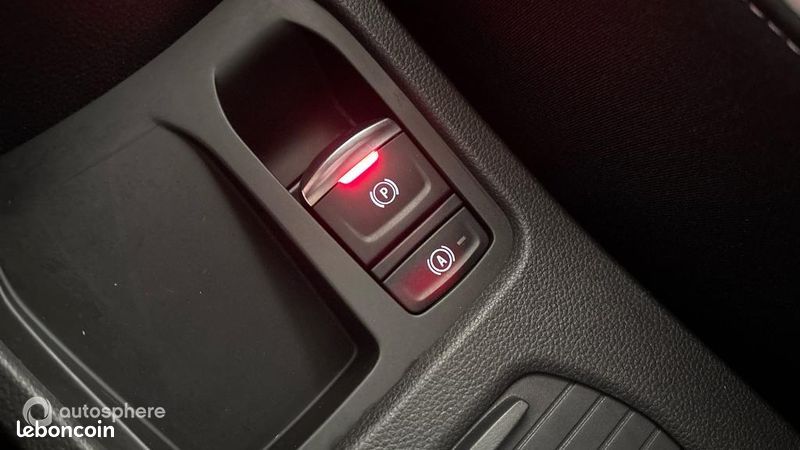 Renault Clio 1.6 E-Tech hybride 140ch Intens -21N (image 27)