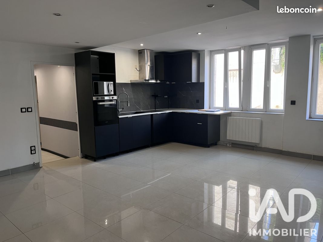 Appartement 4 pièces 86 m² · à Pont-Saint-Vincent · 86 m² · 97 000 €