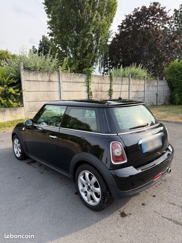Mini Cooper Essence 120cv (image 2)