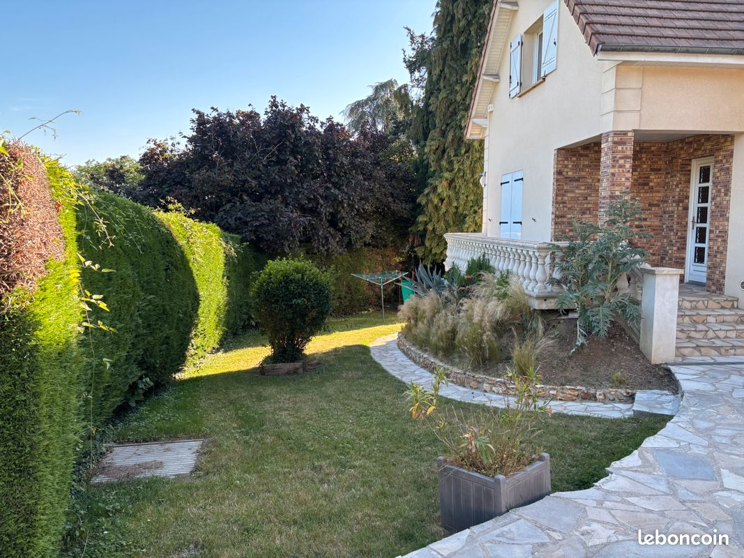 Maison 8 pièces 163 m² · à Orsay · 163 m² · 790 000 €