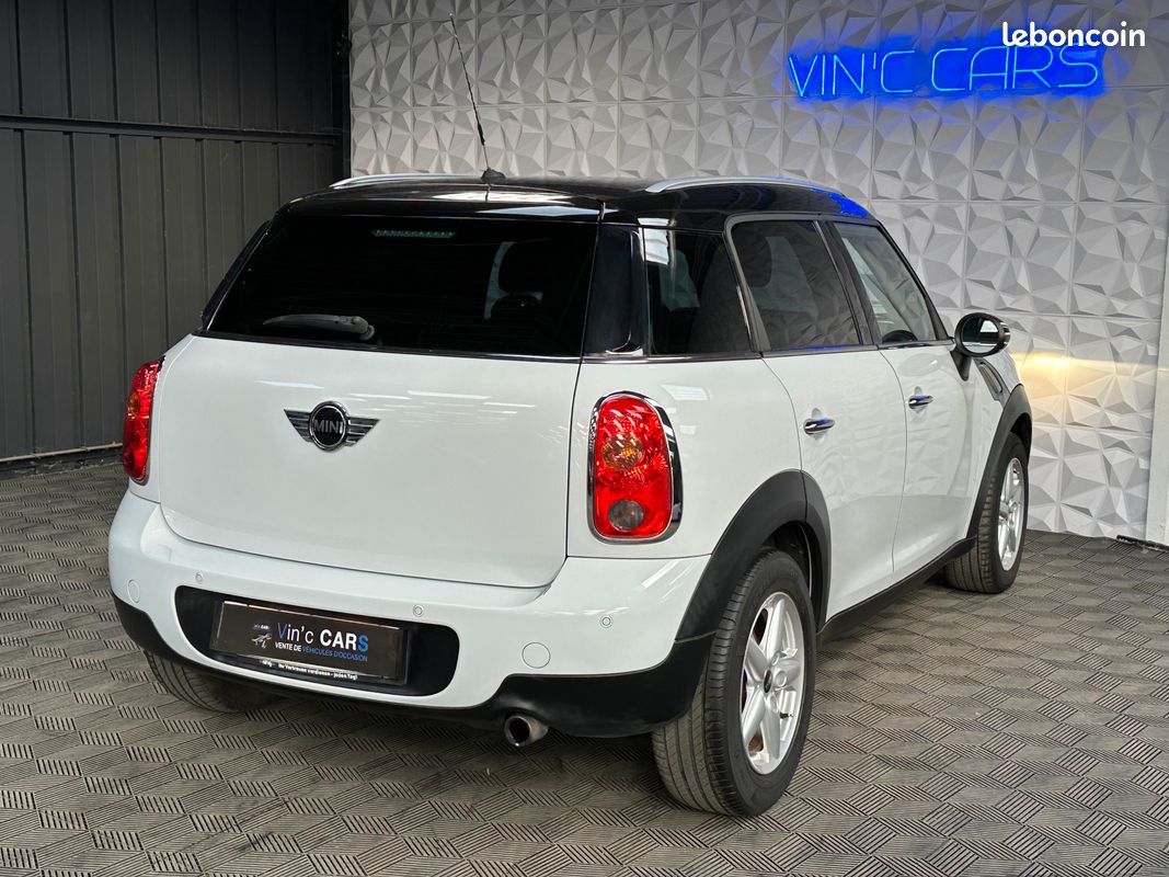 MINI COUNTRYMAN Cooper 122CV Pack Red Hot Chili (image 10)