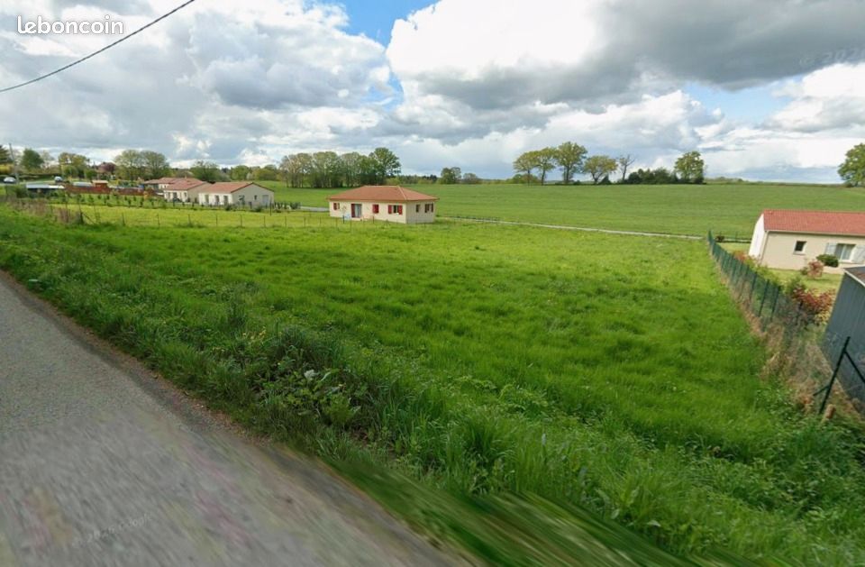 Terrain 1695 m² · à Séreilhac · 65 000 €