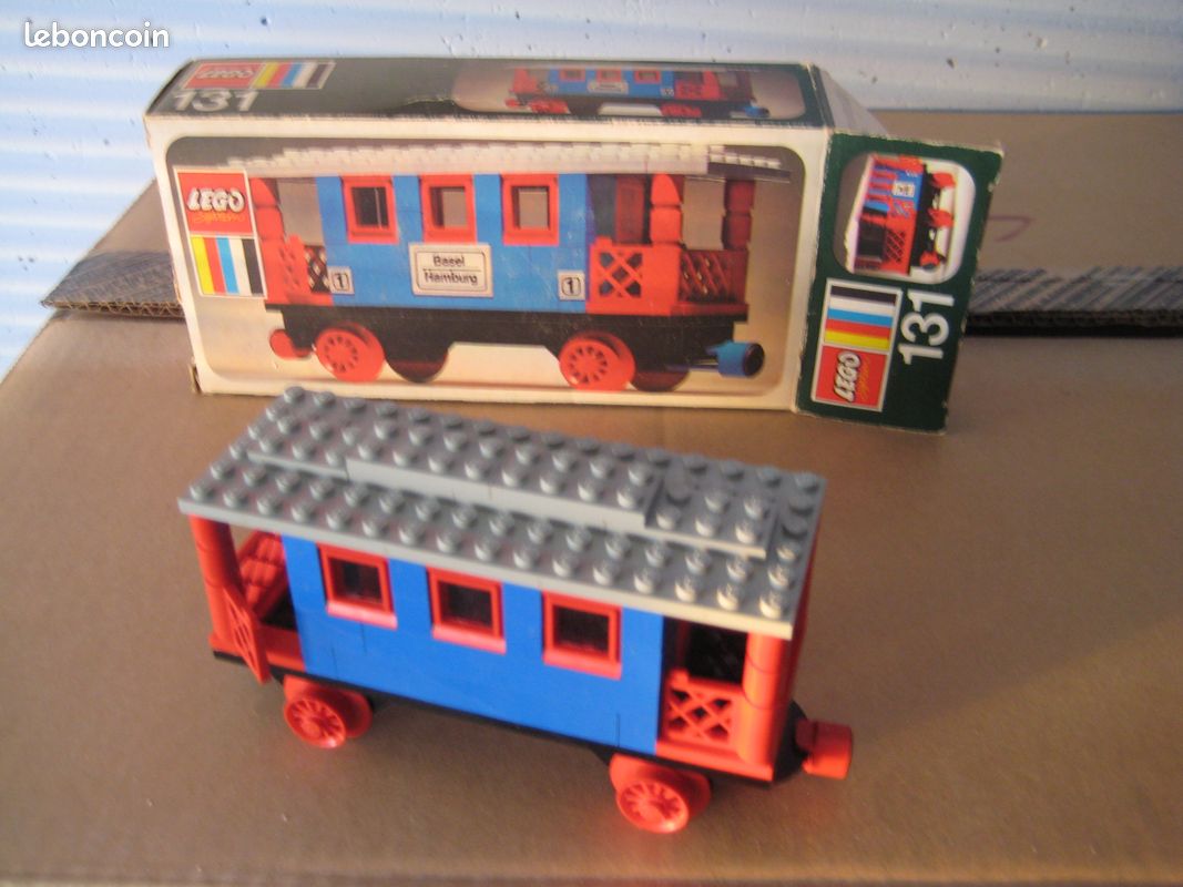 Lego n° 131 / le wagon de voyageurs (image 1)