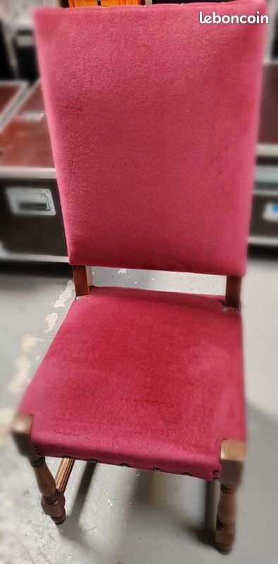 Chaises velours rouge (image 1)
