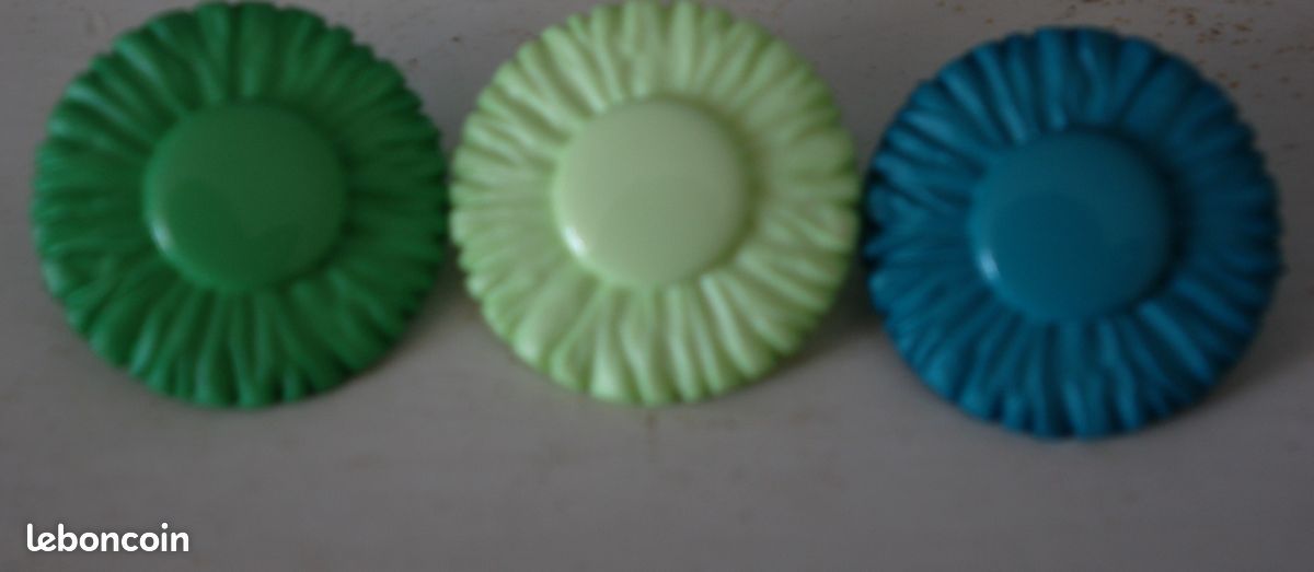3 boutons fleur vert (image 1)