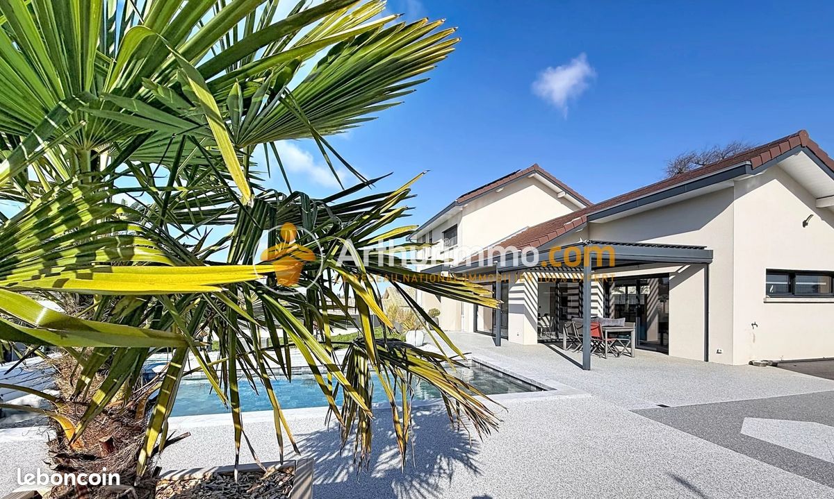Maison 5 pièces 160 m² · à Bourgoin-Jallieu · 160 m² · 499 000 €
