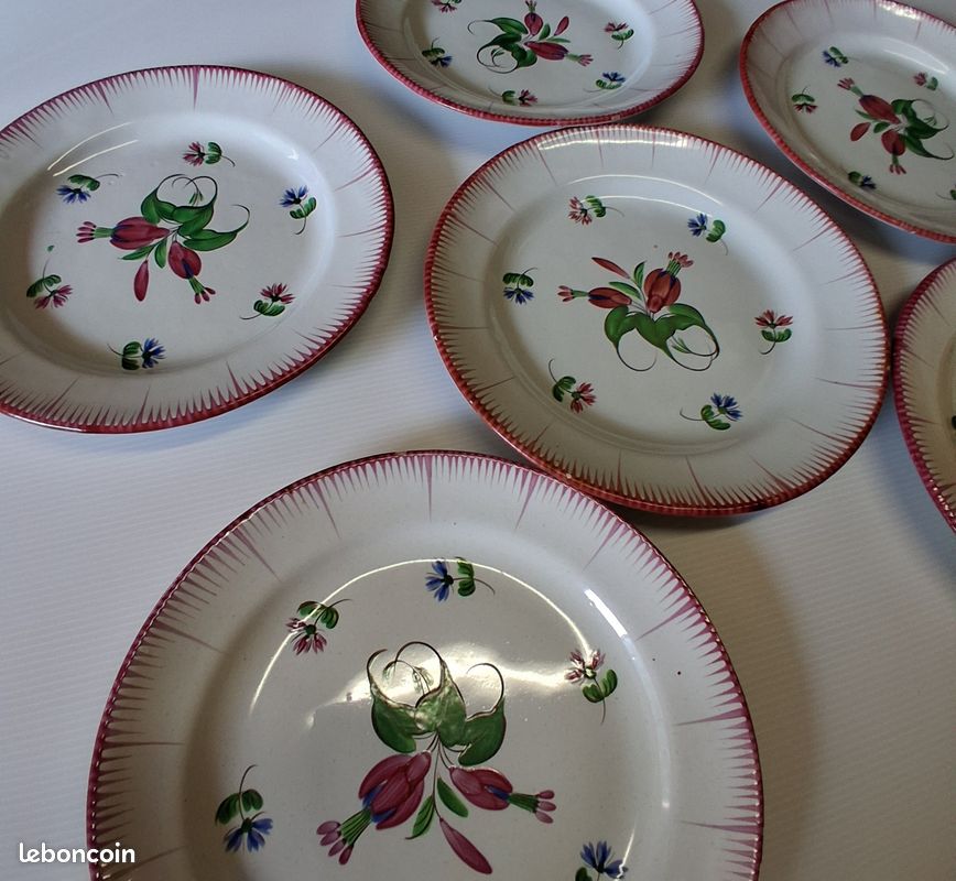 Assiette Murale Décorative – Saint Clément – Signée – Collection – Bel état