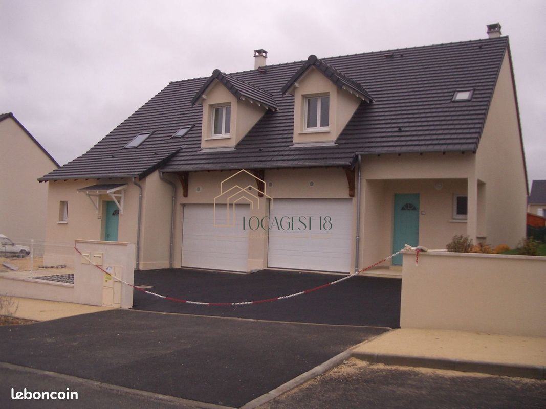 Maison 4 pièces 102 m² · à Bourges · 102 m² · 965 €
